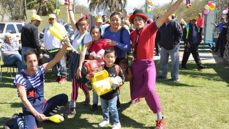 Gran festejo de mercantiles por el Día del Niño