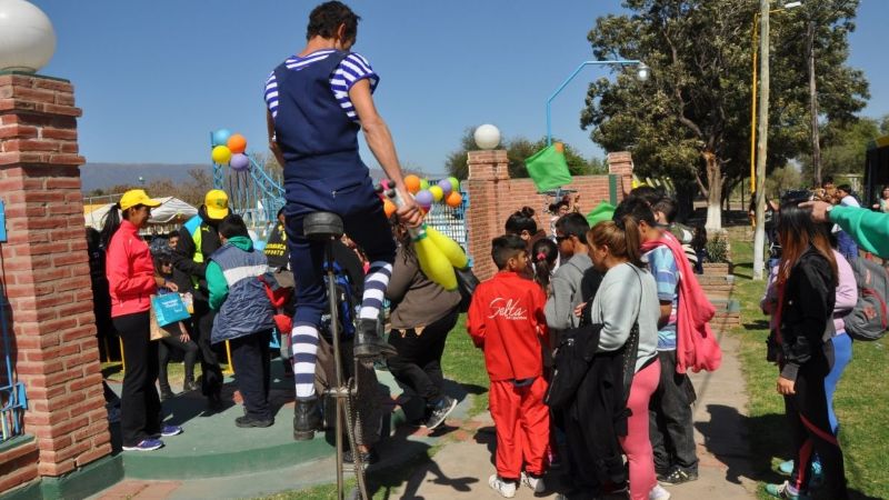 Gran festejo de mercantiles por el Día del Niño