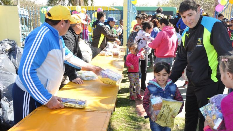 Gran festejo de mercantiles por el Día del Niño