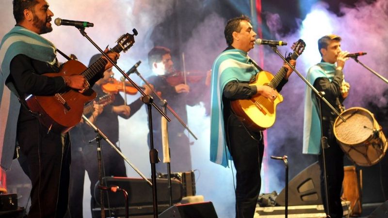 El Día de la Autonomía se celebra en el Predio Ferial