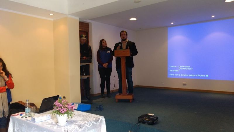 Curso de capacitación docente “Peligros en las redes”