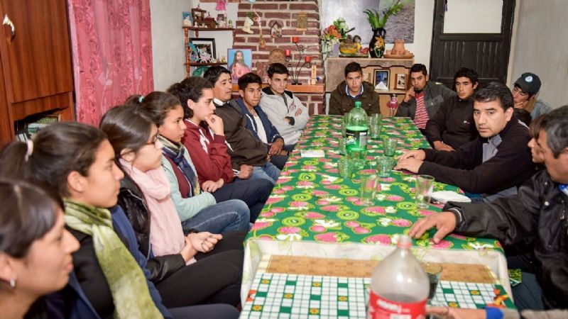 Cordero cumplió su agenda social en Monte Potrero y La Higuera