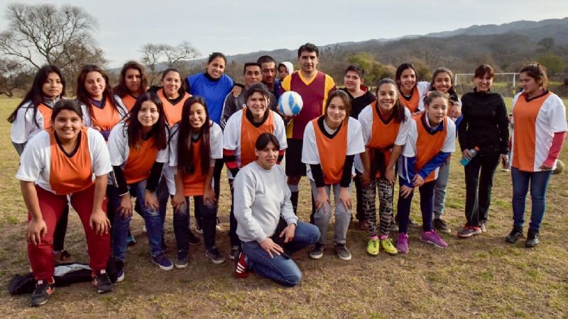 Cordero cumplió su agenda social en Monte Potrero y La Higuera