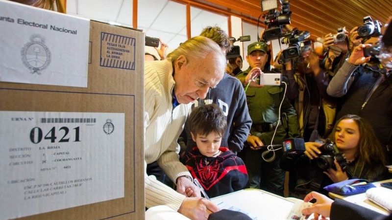 Menem está habilitado para la elección de octubre