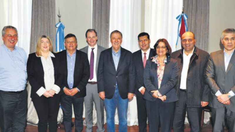 Gobernadores peronistas no se rinden y preparan nueva reunión
