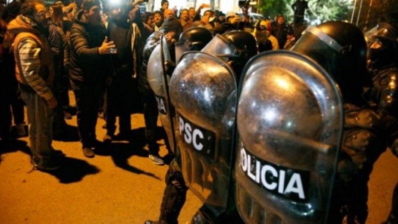 Doce arrestados por disturbios en un boliche de FME