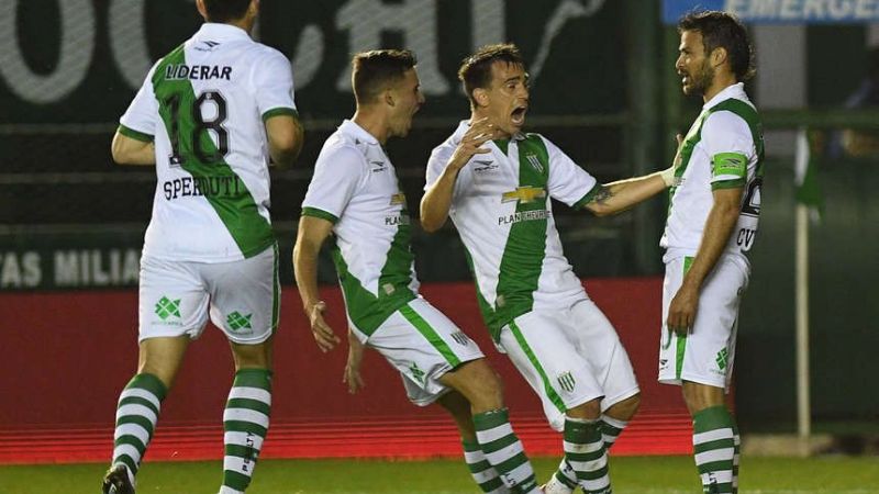 Triunfos de Vélez y Banfield abriendo la “Superliga”