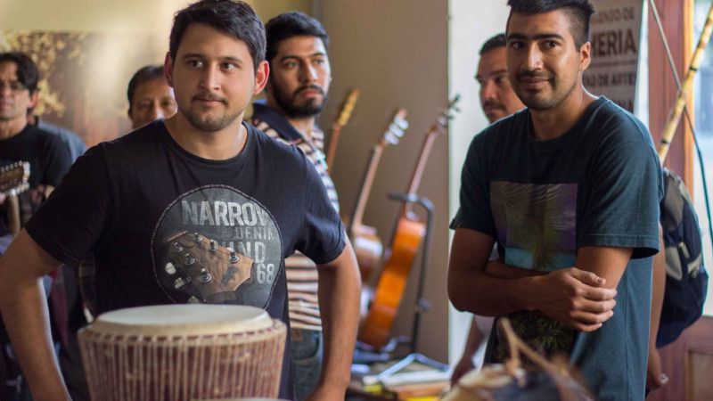 Intercambio de saberes en el 3º Encuentro Regional de Lutería