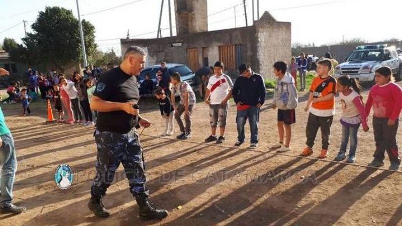 Personal policial festejó el Día del Niño en Valle Viejo