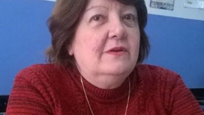 Abogado que atacó a policía, aún prófugo