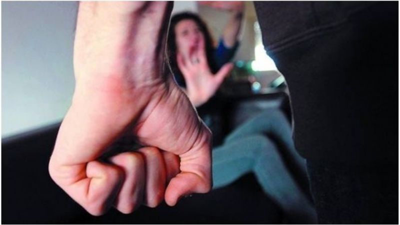 Tres aprehendidos por golpear a mujeres