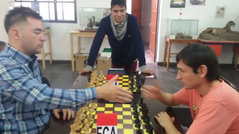 Darío Ocampo y  Daniel Caro ganadores en ajedrez