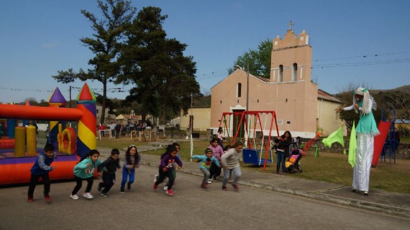 Con varios festejos, se celebró el día del niño en Paclín