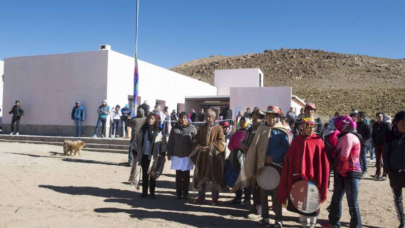 La histórica visita de Lucía, donde ningún gobernador había llegado