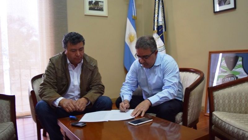 Capital y Huillapima firmaron convenio de cooperación