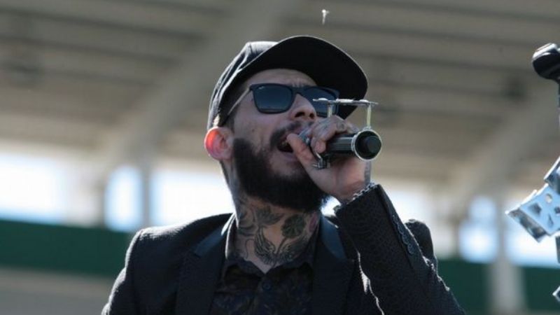 Ulises Bueno podría cantar el himno ante la Selección