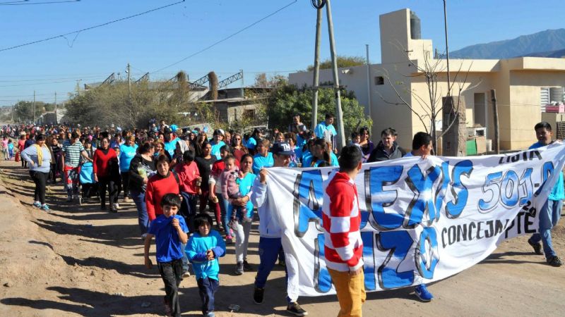 Multitudinaria caminata en el Norte de la ciudad