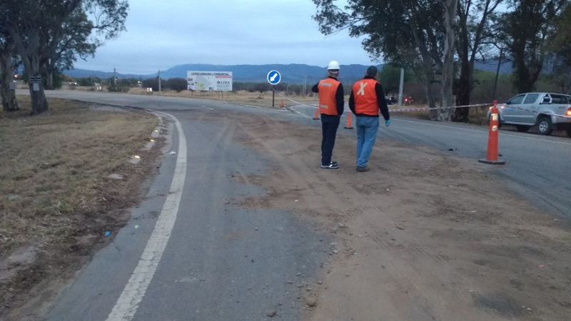 Arrojaron grasa animal sobre la Circunvalación