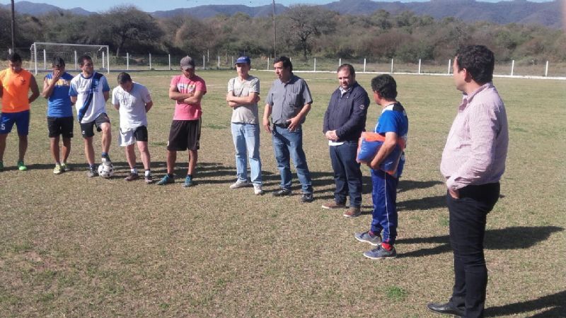 Gestionan mejoras para el Club Deportivo La Merced