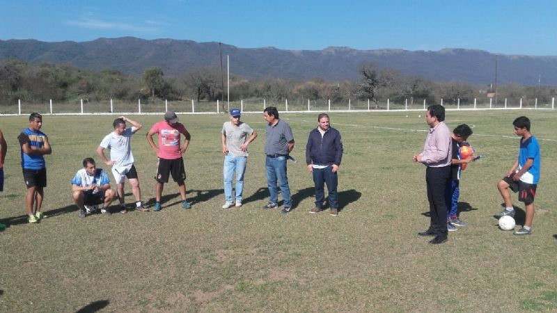 Gestionan mejoras para el Club Deportivo La Merced