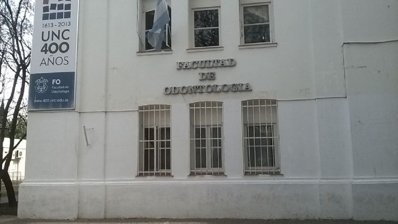 Por un incendio, evacuaron la Facultad de Odontología de Córdoba