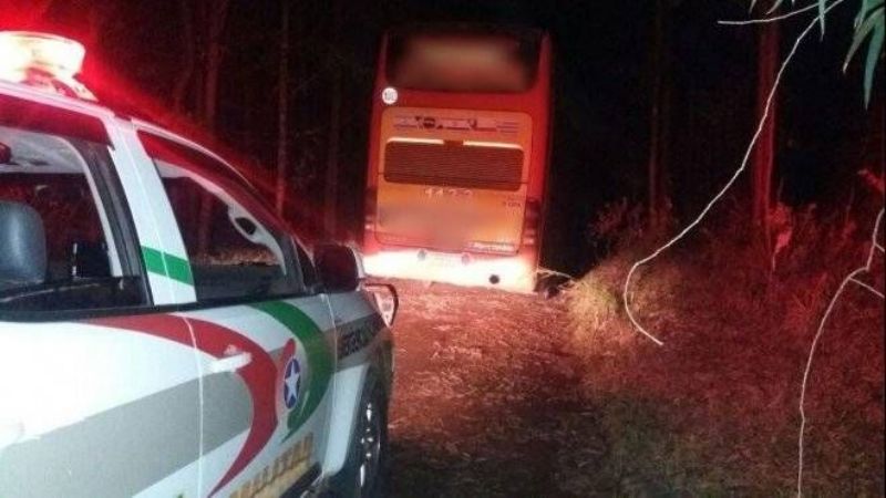 Violento asalto a micro argentino en Brasil