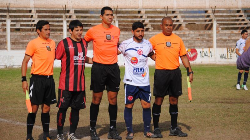 Árbitros polémicos para “Defe” y “Poli”, en el Federal B