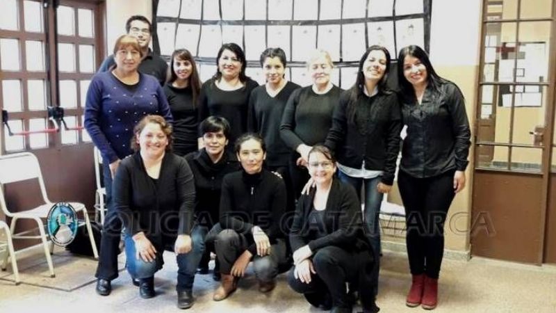 Uniformados terminaron curso de lenguaje de señas