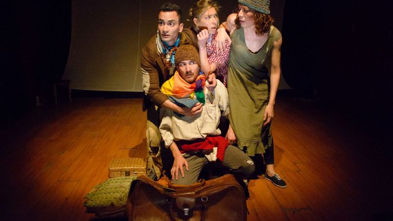 Teatro Regional: “Un Tonto en una Caja” y “Amiaire”