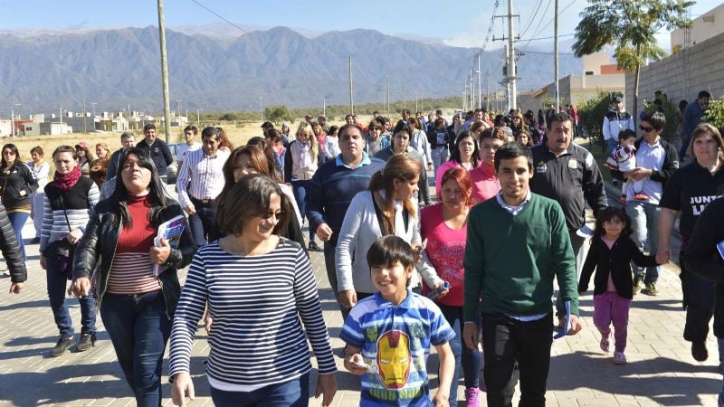 Lucía, Dante y Silvana en Valle Chico
