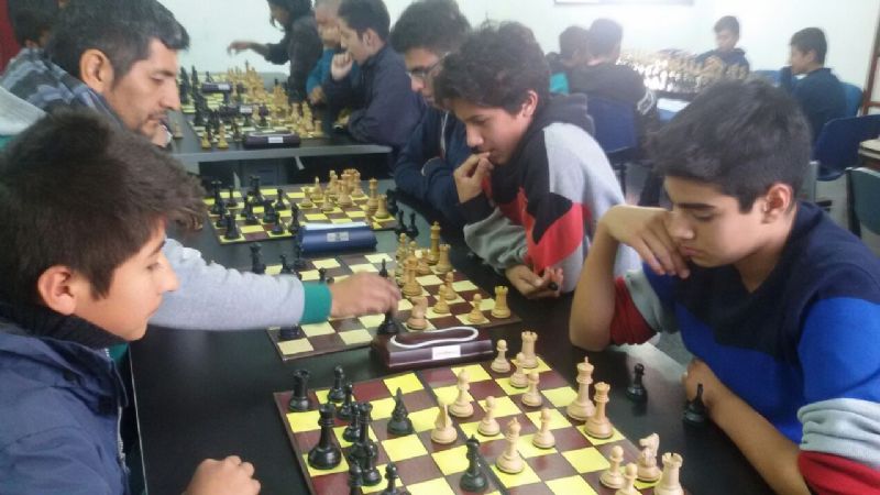 Dario Ocampo se quedó con la 4ª fecha del "Blitz"