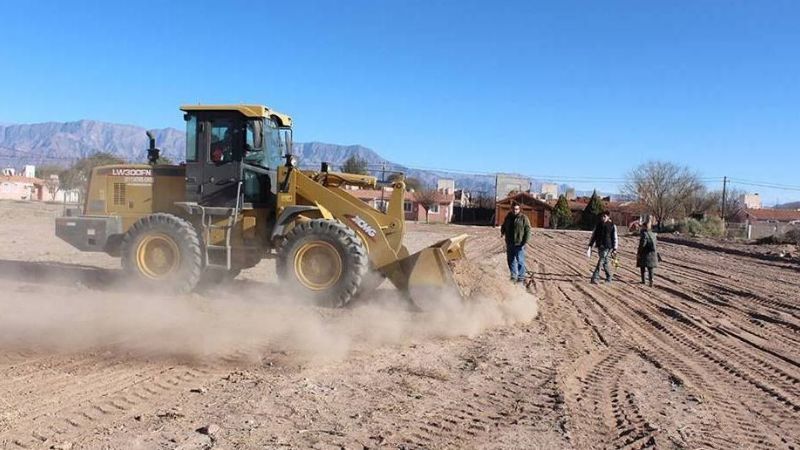 Proyectan una plazoleta y playón deportivo en Tinogasta