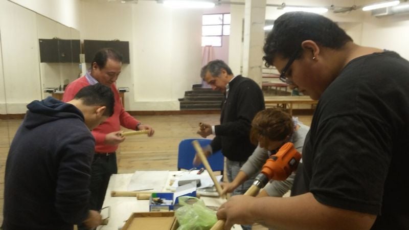 Taller de Fabricación y Ejecución de Instrumentos Andinos en el Girardi