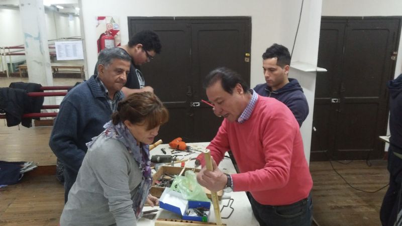 Taller de Fabricación y Ejecución de Instrumentos Andinos en el Girardi