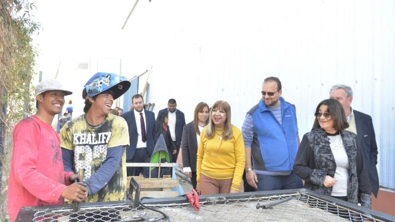 Lucía recorrió los avances de obras en el Polideportivo