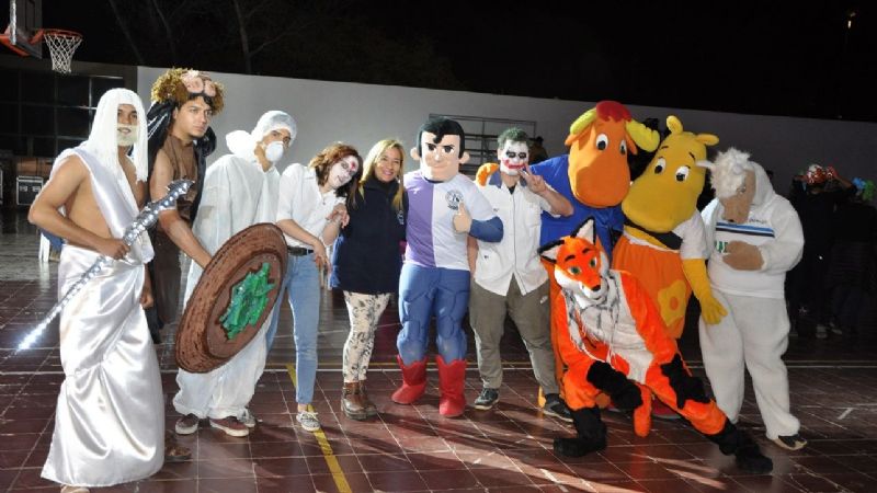 Colorido arranque de los “Juegos Universitarios 2017”