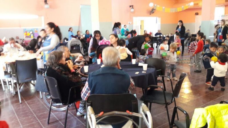 El Jardín Maternal en el Hogar de Ancianos “Fray Mamerto Esquiú”