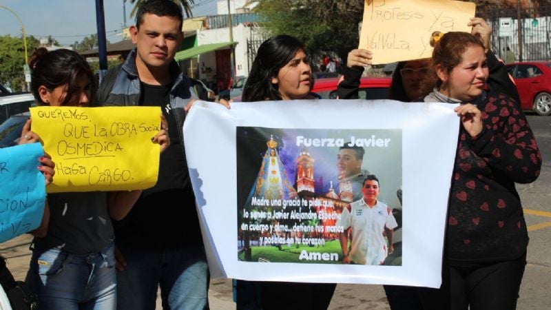 Joven accidentado lucha por su vida y su familia implora el traslado