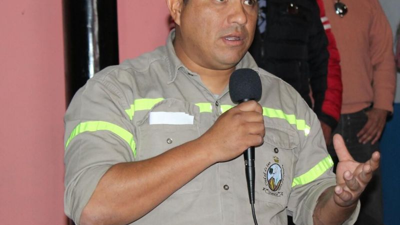 Analizan denunciar a Hoffman por la sanción a municipales