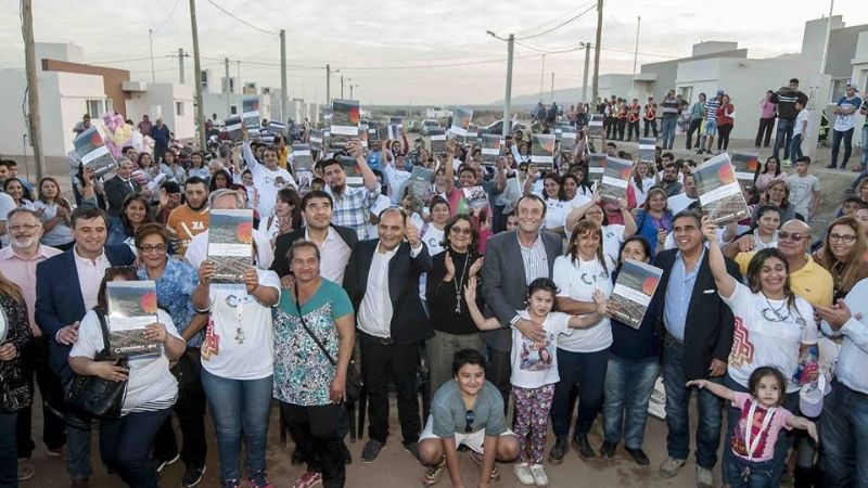 Corpacci entregó viviendas para otras 40 familias en Valle Chico