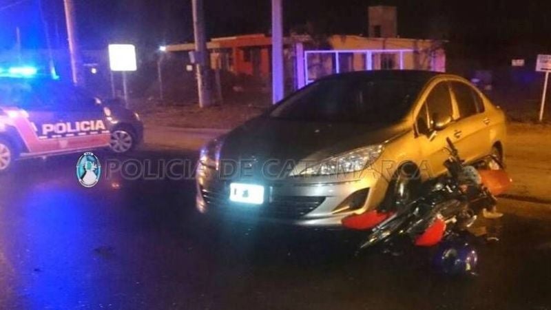 Motociclista chocó con un auto en Valle Viejo
