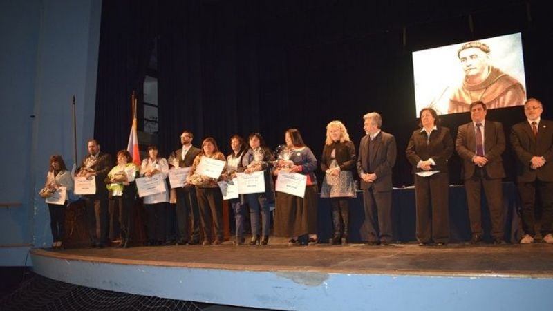 Educación distinguió a docentes con el premio “Luisa María Sesín”