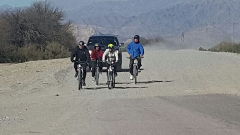 Santamarianos marchan hacia la fiesta de la Virgen y el Señor de los Milagros