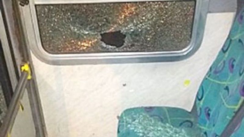 Dos mujeres heridas tras el ataque con piedras a un colectivo