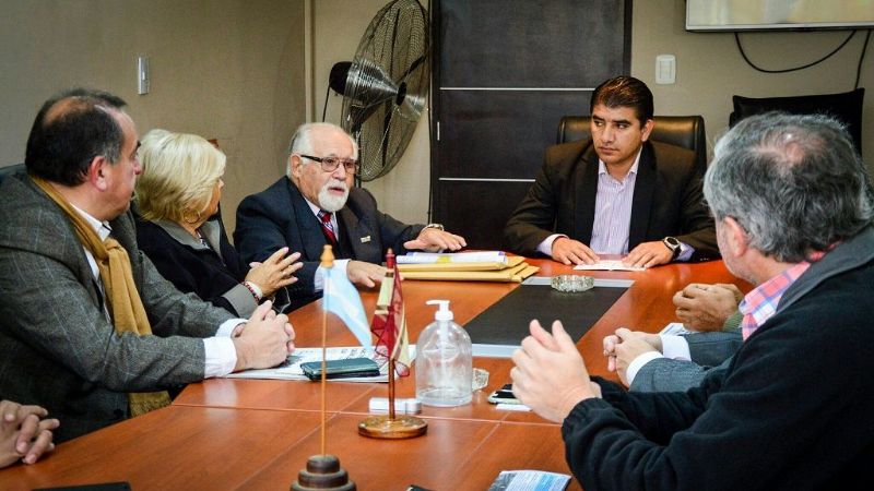 Senadores se reunieron con el presidente de la Fundación Marambio