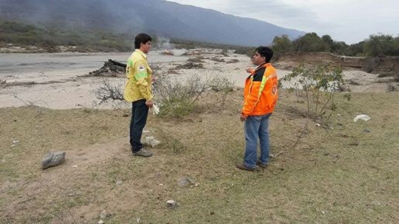 Limpieza conjunta en el río Paclín
