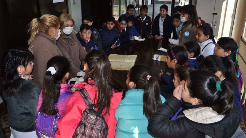 Niños de Valle Viejo visitaron el Archivo Histórico