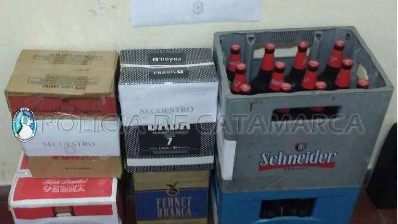 Secuestran más de 50 botellas de bebidas alcohólicas en El Rodeo