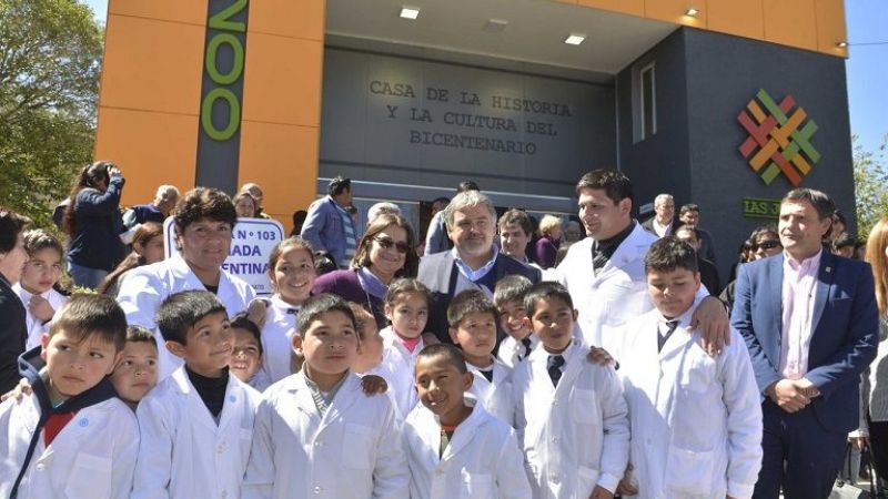 La Gobernadora anunció repavimentación del tramo El Rodeo-Las Juntas