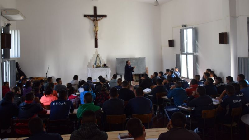 Cerca de 90 aspirantes a agentes participaron de la Acampada Policial